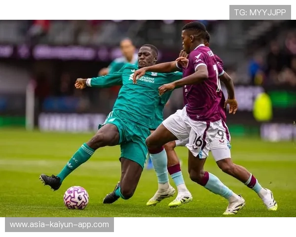 英超球队在训练中强化边路推进，整体衔接更为流畅