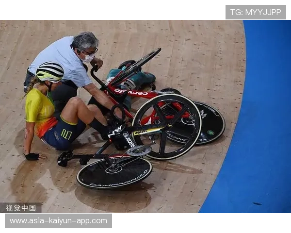 自行车赛摔车伤员治疗进展，成都医疗力量全力支持，自行车比赛车祸