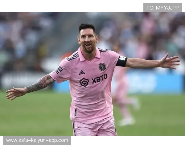 梅西弧顶分球到翼侧,迈阿密国际传中造险,梅西迈阿密豪宅 梅西弧顶分球到翼侧,迈阿密国际传中造险,梅西迈阿密豪宅